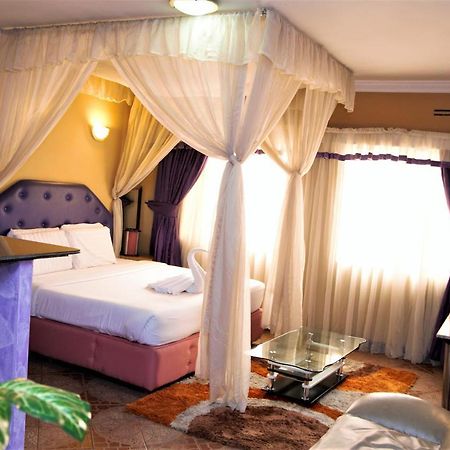 Bienvenue Delta Hotel Nairobi Ngoại thất bức ảnh